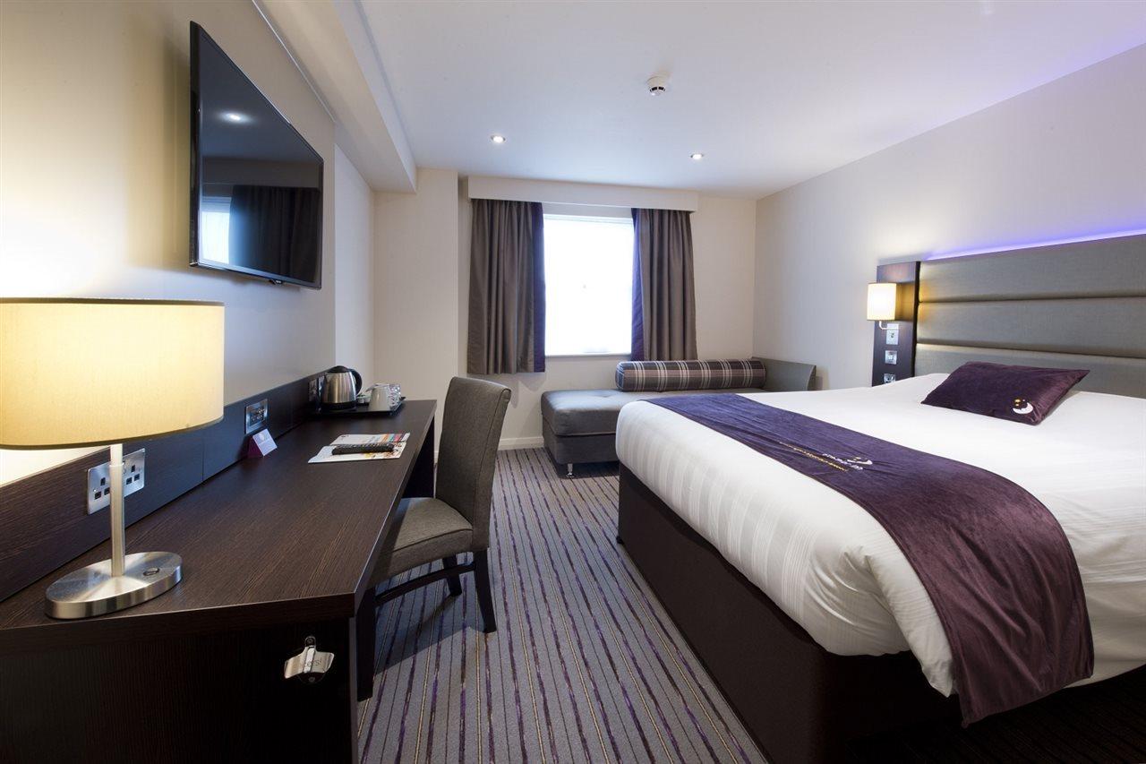Premier Inn Premier Inn Bideford Exterior photo